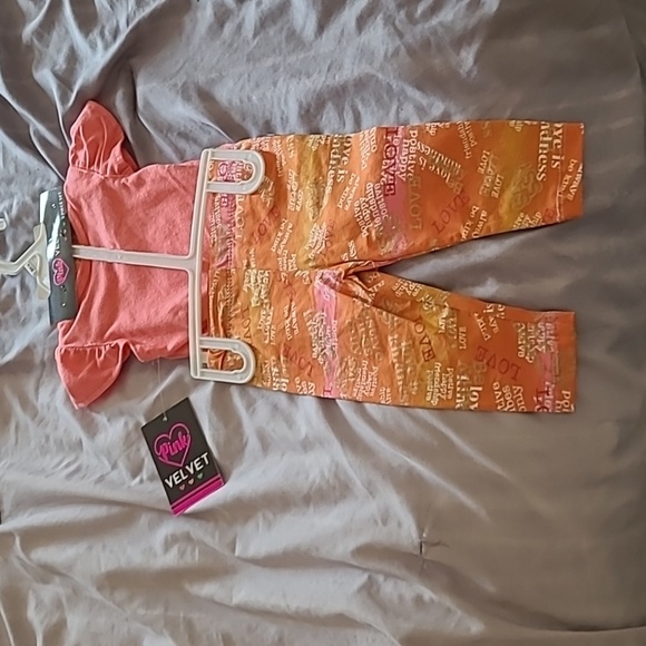 NEW Pink Velvet 3 piece set, Pink & Orange, 3M-6M - Picture 5 of 8